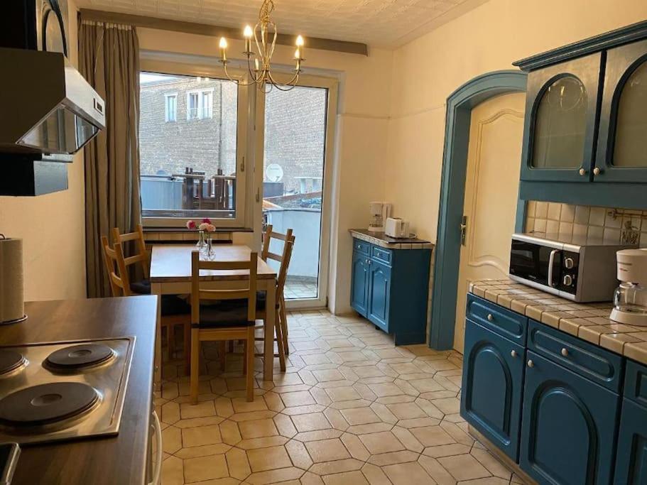 Central 3 Bedroom Apartment, Friesenstr Apartment Köln
